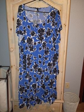 Lane Bryant Blue Floral Short Sleeve Dress